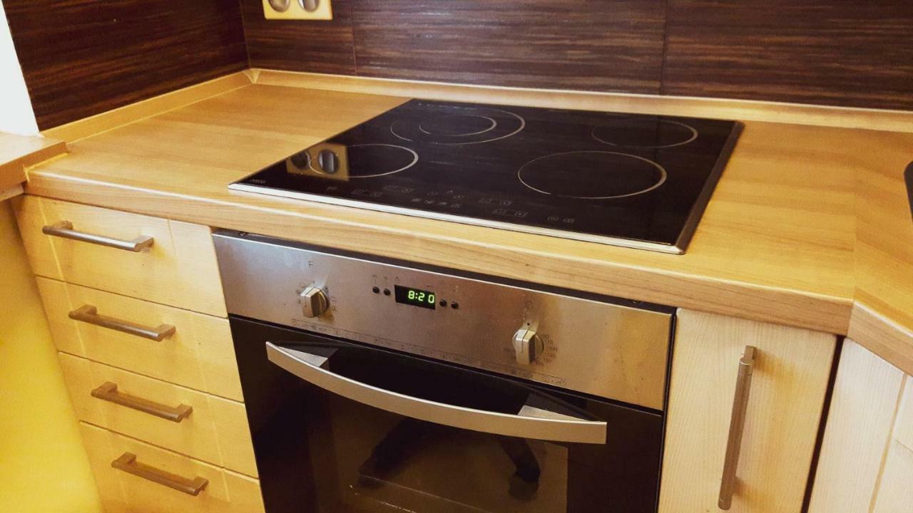 Spa Apartment Raisova كارلوفي فاري المظهر الخارجي الصورة